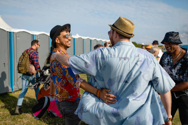 Best Portable toilet rental cost  in Robbinsdale, MN